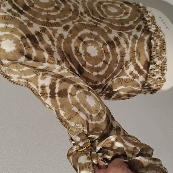 MK Tan Tie dye blouse - Picture 10 of 10